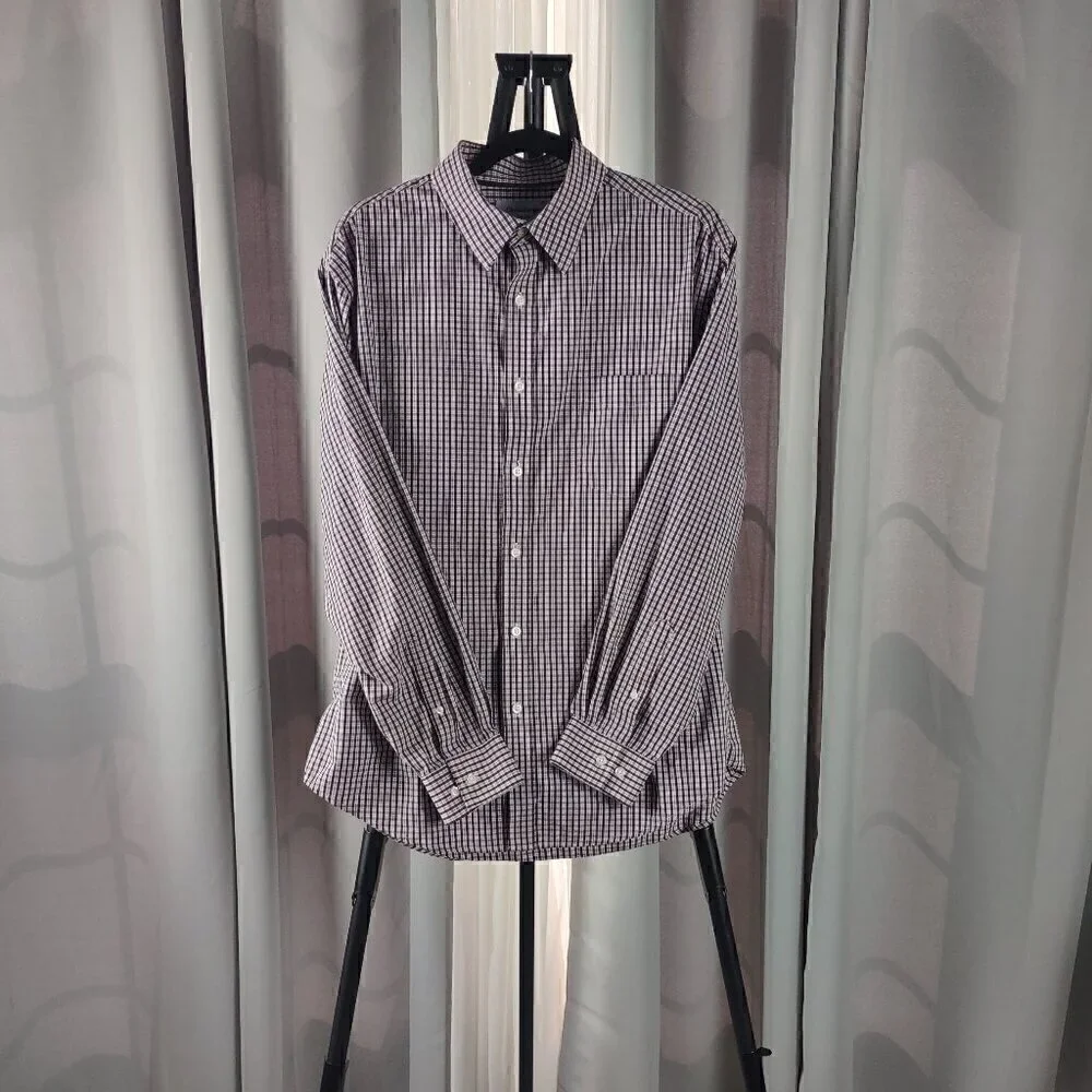 Croft & Barrow Cotton Blend Burgundy & White Checkered Button-Down Shirt. Size L